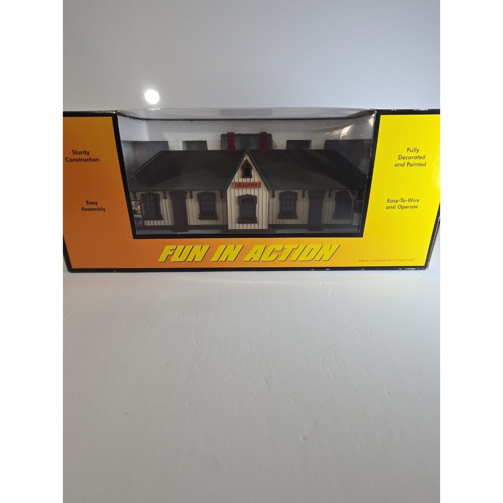 MTH Rail King Railtown building Country Passenger Station New 30-9051